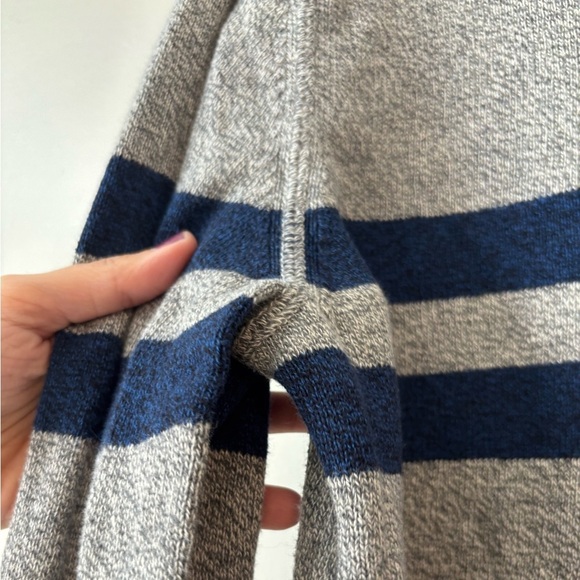 American Eagle Cotton Stripe Gray & Blue Crew Neck Sweater - Woman's Medium - Picture 8 of 10